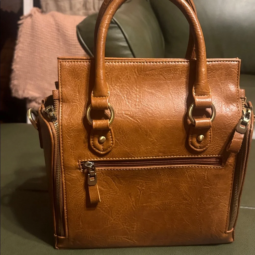 NEW, Cobbler Legend-Elegant Brown Leather Satchel - Picture 4 of 12
